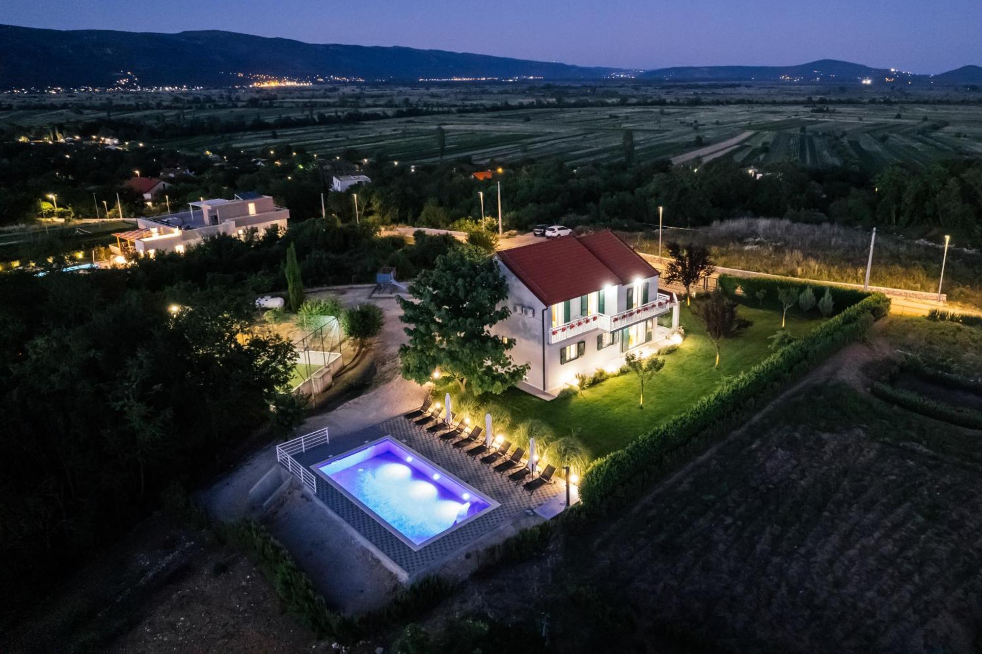 Villa Matko - Family Destination Zmijavci Bagian luar foto